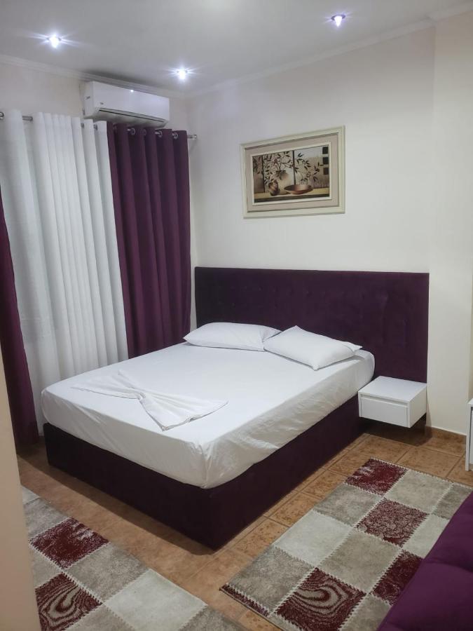 Hotel Kaloshi Mezez Exterior photo